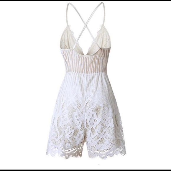Off White Lace Spaghetti Strap Romper - Picture 3 of 4